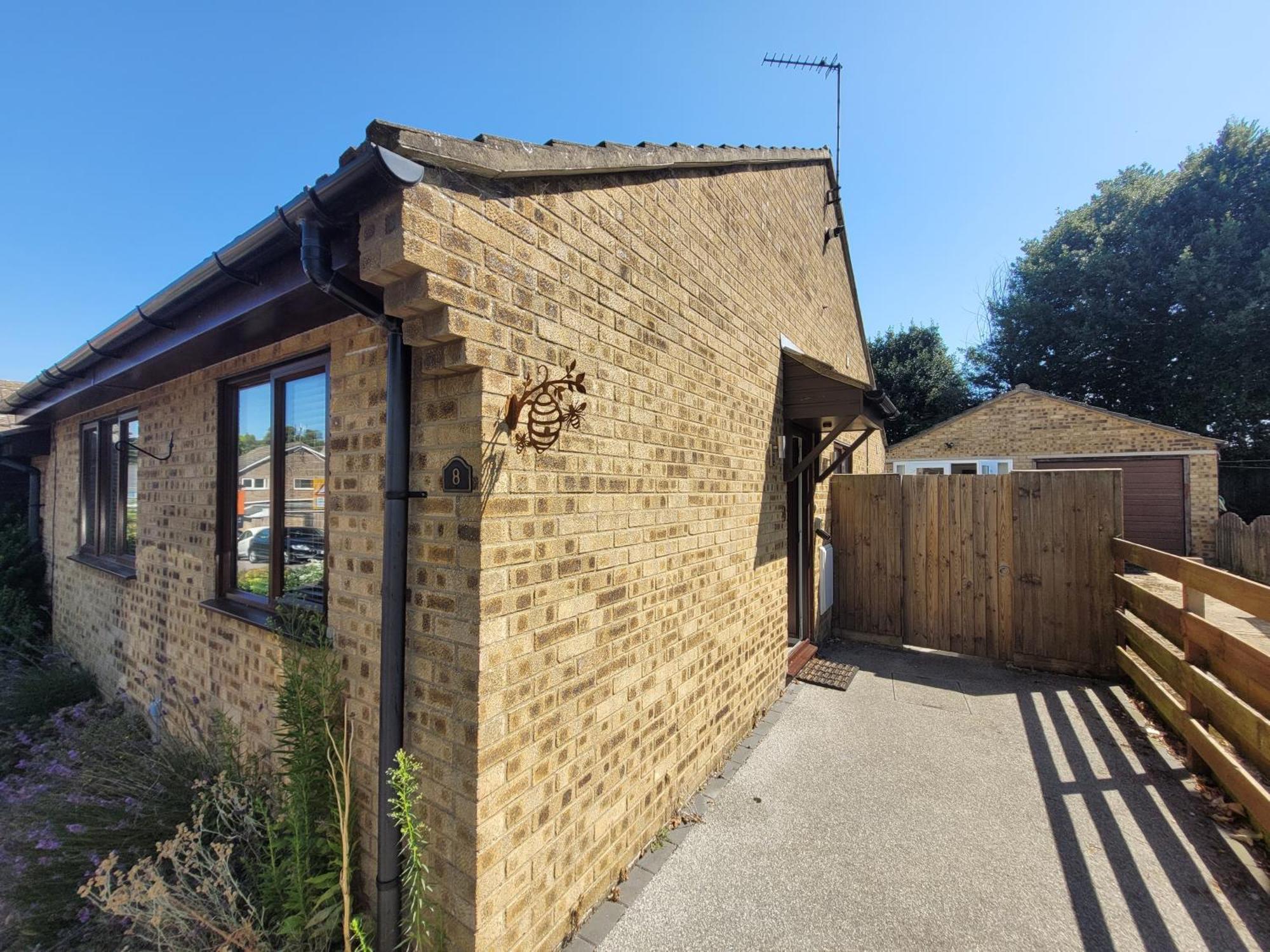 Bumblebee Bungalow - With Separate Office And Gaming Space By Catchpole Stays Colchester Eksteriør bilde