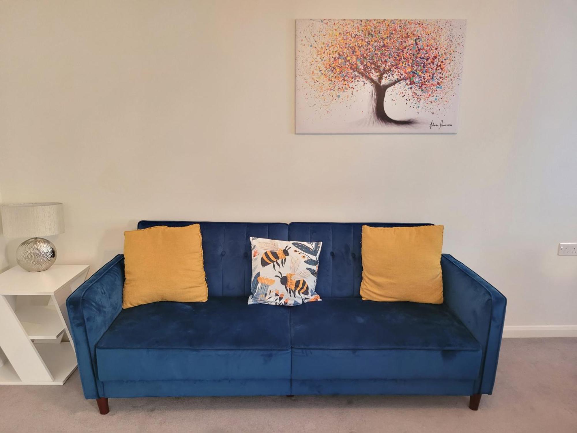 Bumblebee Bungalow - With Separate Office And Gaming Space By Catchpole Stays Colchester Eksteriør bilde