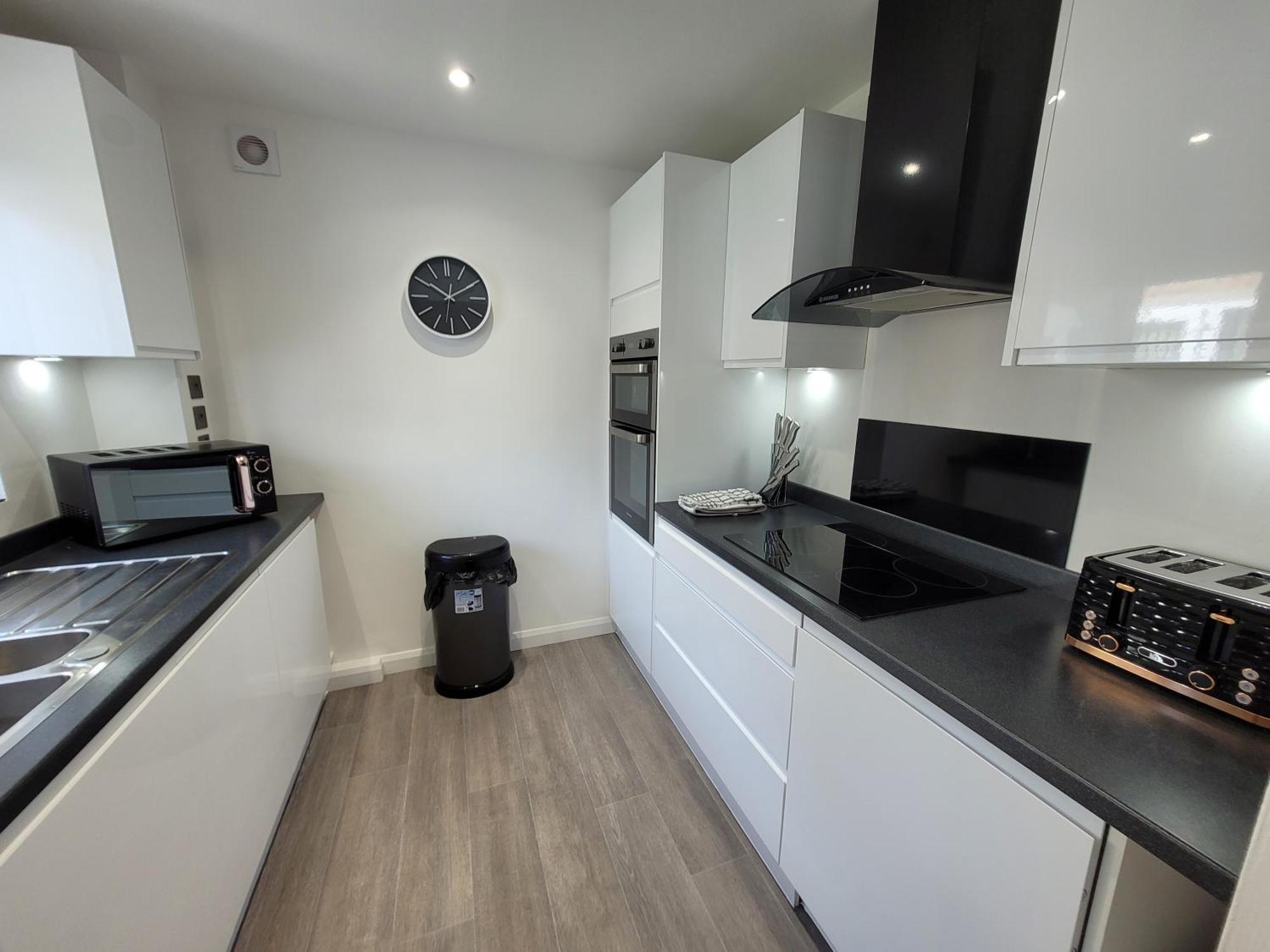 Bumblebee Bungalow - With Separate Office And Gaming Space By Catchpole Stays Colchester Eksteriør bilde